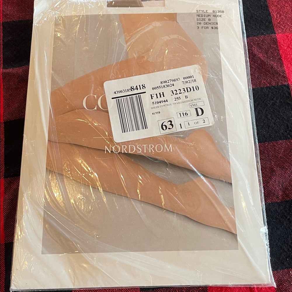 🌸NIP Nordstrom Control Top Hosiery - size Womens B - Picture 2 of 6